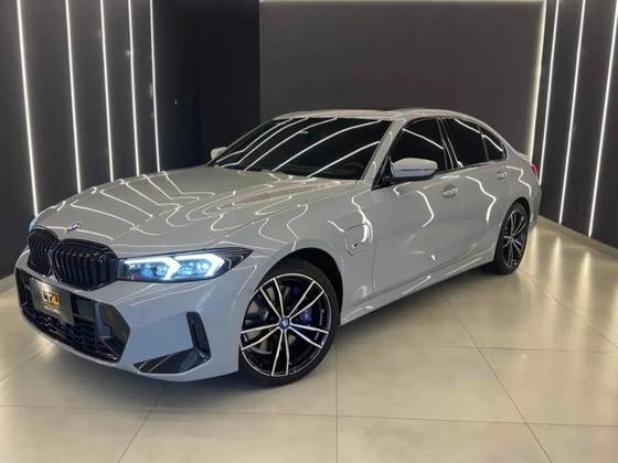 BMW 330e 2.0 16V TURBO HÍBRIDO M SPORT AUTOMÁTICO